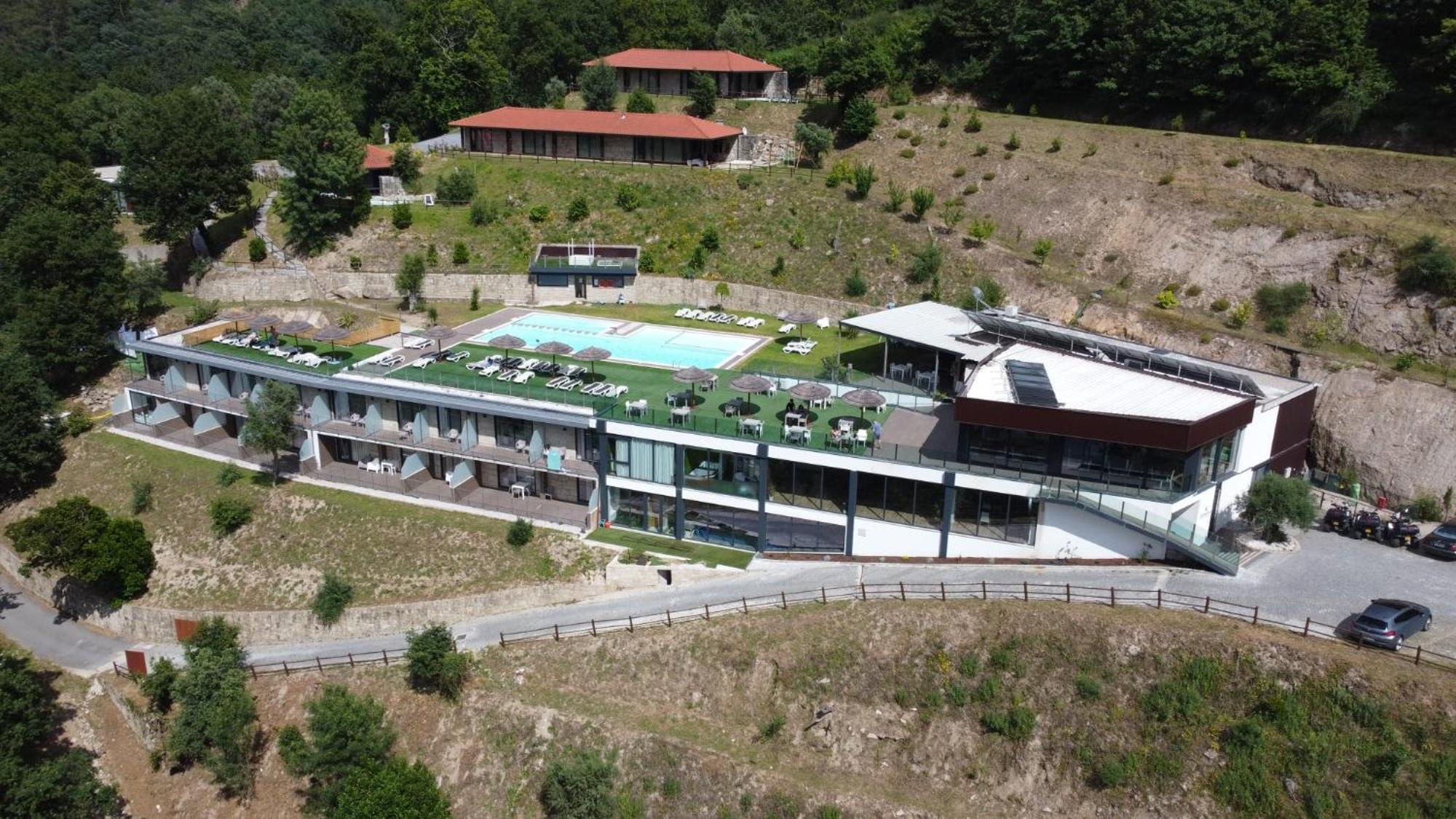 Dobau Village วีเอย์รา ดู มีโญ ภายนอก รูปภาพ