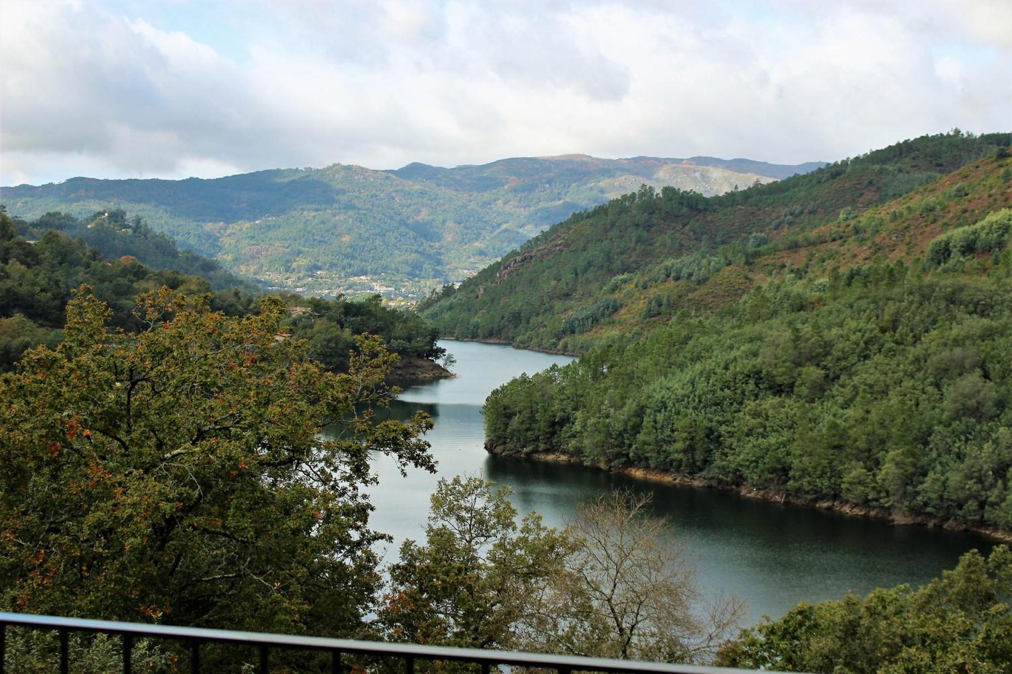 Dobau Village วีเอย์รา ดู มีโญ ภายนอก รูปภาพ